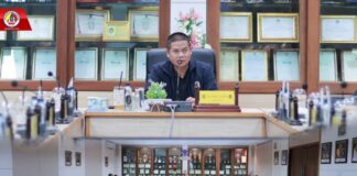 แม่ทัพภาคที่ 4 ลงพื้นที่ติดตามสถานการณ์ในนราธิวาส เน้นปฏิบัติเชิงรุก บังคับใช้กฎหมายกับกลุ่มผู้ก่อเหตุอย่างเด็ดขาด