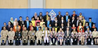 องคมนตรี เป็นประธานประสาทอนุปริญญาบัตรแก่ผู้สำเร็จการศึกษาวิทยาลัยชุมชนยะลา พร้อมติดตามการดำเนินงานโรงเรียนในโครงการกองทุนการศึกษาพื้นที่ จ.ยะลา เน้นเยาวชนเป็นคนดี มีทัศนคติดีต่อสังคม