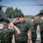 ผบ.ทบ. ย้ำกำลังพลทบทวนบทเรียน ห้ามประมาท มีสติ ขอบคุณกำลังพล กอ.รมน.ภาค 4 สน. บูรณาการทำงานยึดหลักสิทธิมนุษยชนเคร่งครัด ดำเนินคดีต่อผู้ก่อเหตุตามกฎหมาย 5 คน เพื่อนำสันติสุขสู่ จชต.