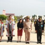 องคมนตรี เป็นประธานประสาทอนุปริญญาบัตรแก่ผู้สำเร็จการศึกษา วิทยาลัยชุมชนนราธิวาส ประจำปีการศึกษา 2567 และติดตามการดำเนินงานโรงเรียนในโครงการกองทุนการศึกษาพื้นที่ จ.นราธิวาส