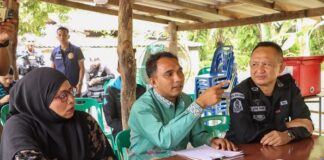 ฉก.ทพ.41 ลงพื้นที่บ้านกำปงบูเก๊ะ ต.โกตาบารู “ต้นแบบชุมชุนแก้ไขปัญหายาเสพติด ” โดยใช้ฮูกุมปากัต (ธรรมนูญหมู่บ้าน 9 ดี) หวังสร้างชุมชนเข้มแข็งอย่างยั่งยืน