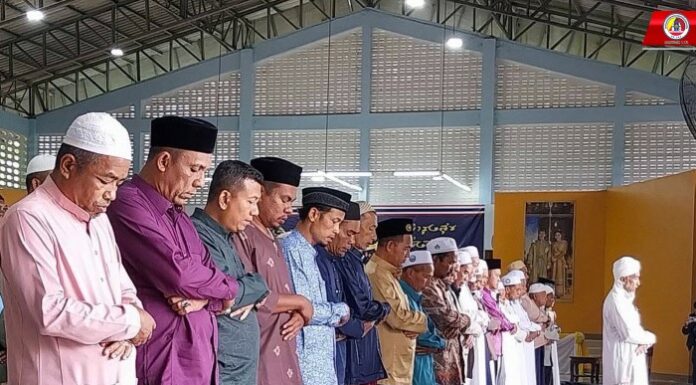 เสริมสร้างความเข้าใจและความสามัคคีในชุมชน ชาวอำเภอจะแนะร่วม “ละหมาดฮายัต” และ “ขอดุอาร์” อย่างพร้อมเพรียง