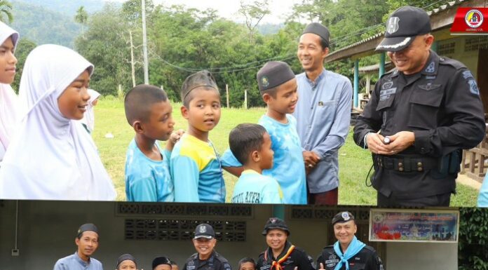 ผบ.ฉก.ทพ.49 สร้างรอยยิ้ม สานสัมพันธ์ครูสอนศาสนาและนักเรียน ณ ศูนย์การศึกษาอิสลามฯ บ้านไอร์กาแซ อ.ศรีสาคร จ.นราธิวาส