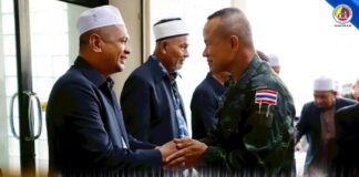 มทภ.4 เข้าพบเยี่ยมคารวะประธานกรรมการอิสลามประจำจังหวัดนราธิวาส พร้อมย้ำ “ขับเคลื่อนงานตามนโยบายรัฐบาล เพื่อทำให้พื้นที่เกิดความสงบสุข”