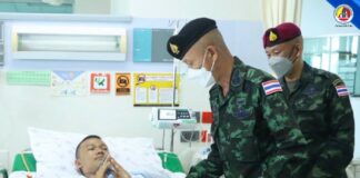 รอง มทภ.4 / รอง ผอ.รมน.ภาค 4 สน. รุดเยี่ยม ส.อ.บุริศวร์ หลังได้รับบาดเจ็บ จากเหตุปล้นทองสุไหงโก-ลก พร้อมเยี่ยมกำลังพลที่ได้รับผลกระทบ