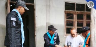 ทหารพราน 44 ลุยน้ำ–เดินเท้า เข้าช่วยเหลือประชาชนหลังน้ำลดในพื้นที่ อ.สายบุรี จ.ปัตตานี