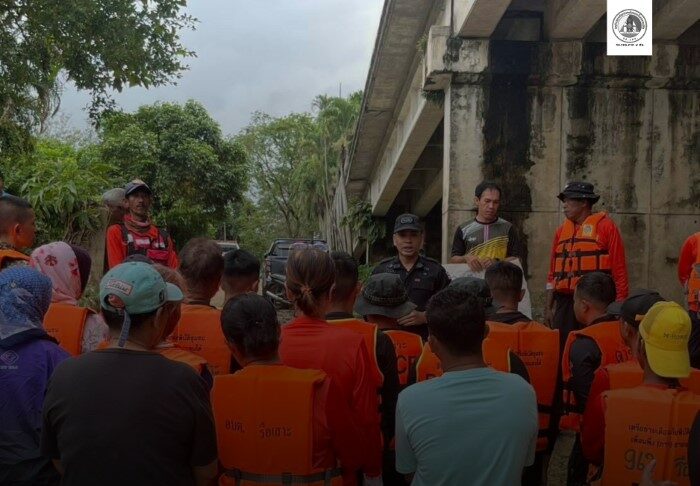 ฉก.ทพ.46 ร่วมกิจกรรมอบรมโครงการป้องกันและบรรเทาความเดือดร้อน กรณีเกิดเหตุอุทกภัยของประชาชน ในพื้นที่ อ.รือเสาะ จ.นราธิวาส