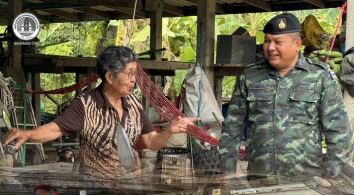 ฉก.พัน.ร.ที่ 2 ร่วมดูแลประชาชน เยี่ยมผู้ป่วยติดเตียง สร้างกำลังใจและพัฒนาคุณภาพชีวิตประชาชนในพื้นที่อำเภอยะรัง จังหวัดปัตตานี