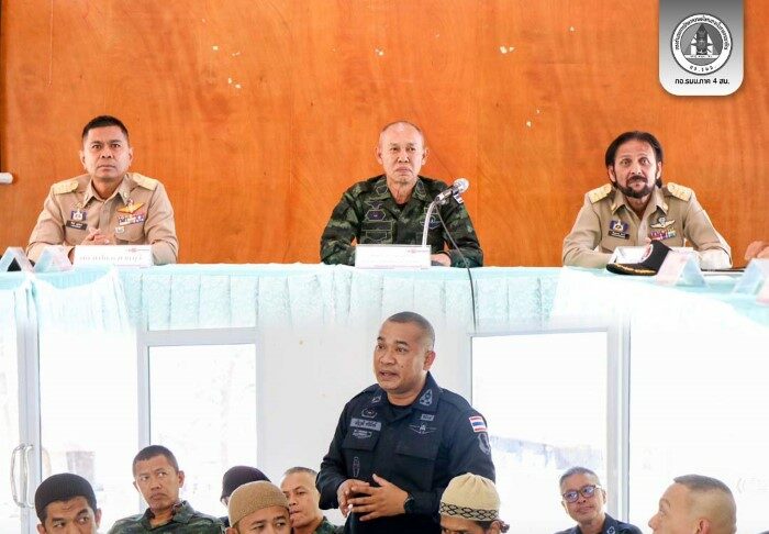 รองแม่ทัพภาคที่ 4 พร้อมด้วยหัวหน้าส่วนราชการ ร่วมประชุมเตรียมความพร้อม อำนวยความสะดวกกิจกรรม MELAYU RAYA 2026 หนุนอัตลักษณ์การแต่งกายชุดมลายู เสริมสร้างพัฒนาคุณภาพชีวิตผ่านกิจกรรมสร้างสรรค์