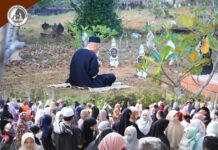ชาวไทยมุสลิมยะลา ร่วมสืบสานประเพณี “รายอแน” เดินทางเยี่ยมสุสานบรรพบุรุษ เสริมสร้างสายสัมพันธ์ครอบครัว