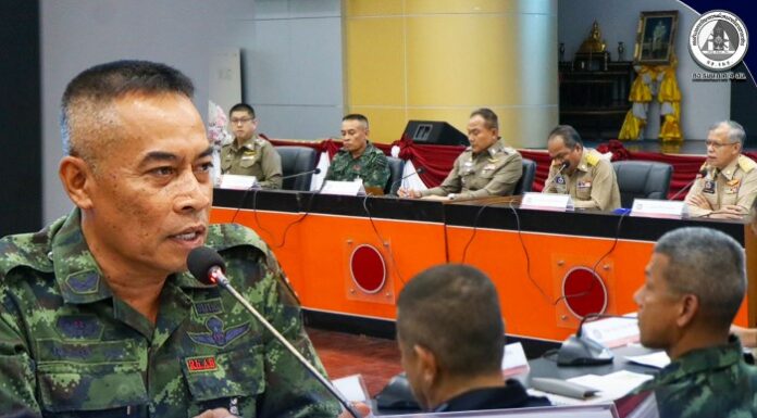 เลขาธิการ กอ.รมน.ภาค 4 ส่วนหน้า ร่วมแถลงข่าวการปฏิบัติงานสำคัญ ห้วงเดือนมกราคม- มีนาคม 69 เปิดสถิติบังคับใช้กฎหมายชายแดนใต้รอบ 3 เดือน หมายจับ 79 คดี-บังคับใช้กฎหมาย 55 ครั้ง ทุกคดีเน้นหลักนิติธรรม โปร่งใสตรวจสอบได้