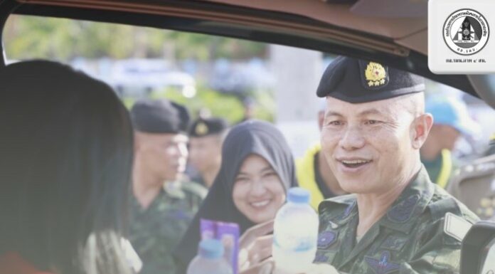 แม่ทัพภาคที่ 4 ลงพื้นที่ จ.สตูล ตรวจเยี่ยมจุดบริการประชาชนช่วงสงกรานต์ เน้นย้ำความปลอดภัยเข้มข้น“