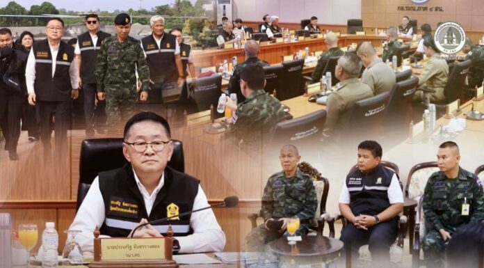 รองแม่ทัพภาคที่ 4 พร้อมคณะผู้บังคับบัญชา ให้ต้อนรับรัฐมนตรีว่าการกระทรวงศึกษาธิการ ประชุมติดตามการพัฒนาการศึกษา ย้ำการศึกษาคือรากฐานสู่สันติสุขชายแดนใต้