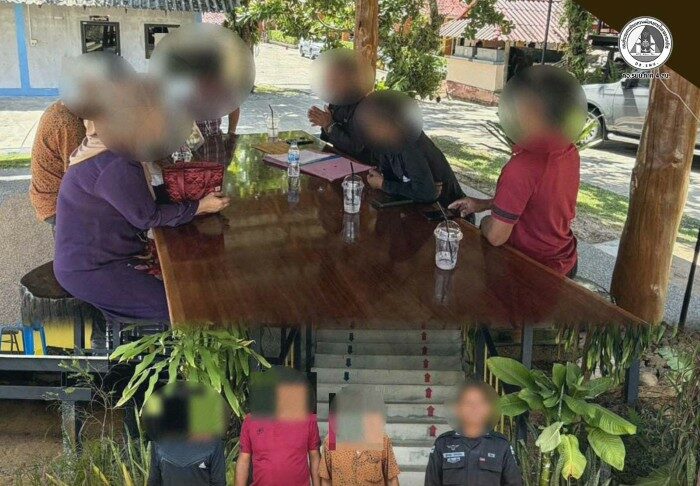 กอ.รมน.ภาค 4 สน. เชิญตัวบุคคลต้องสงสัยซักถาม ขยายผลเหตุคนร้ายก่อเหตุยิงจุดตรวจบูเก๊ะซามี ย้ำดำเนินการตามกฎหมาย โปร่งใส เคารพสิทธิมนุษยชน