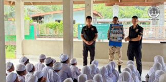 ฉก.สันติสุข ลงพื้นที่ตาดีกาอำเภอนาทวี จัดกิจกรรม “ครูช่วยสอน” เสริมสร้างวินัยจราจร